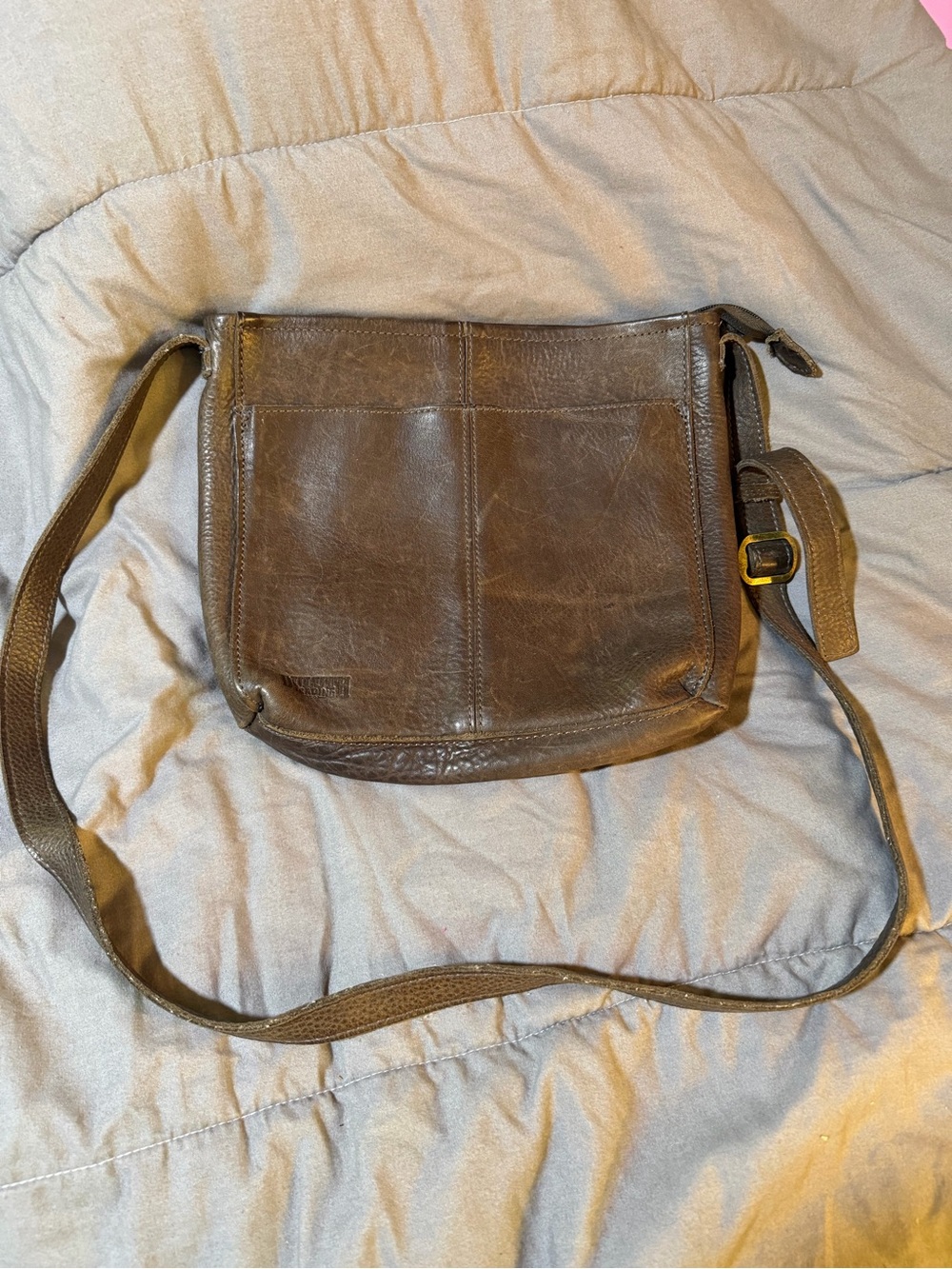 Duluth Trading Co Brown Leather Messenger Crossbody